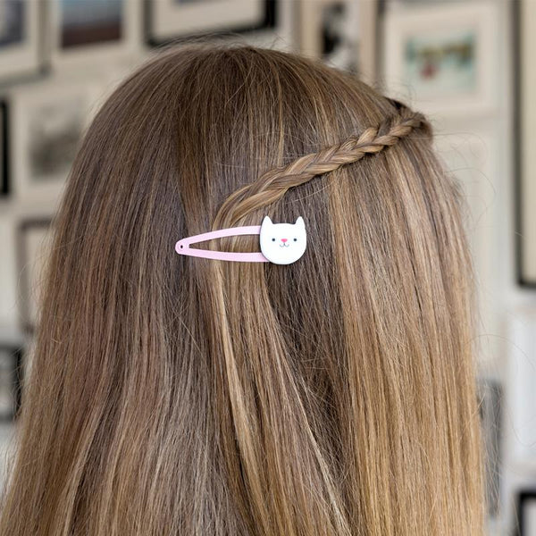 Cookie the cat hair clips