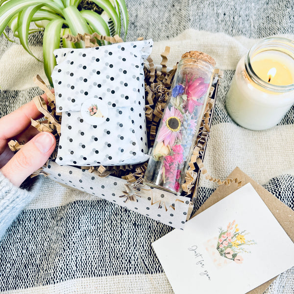 Happy Birthday, have the best day! Candle & Dried Flower Gift Set